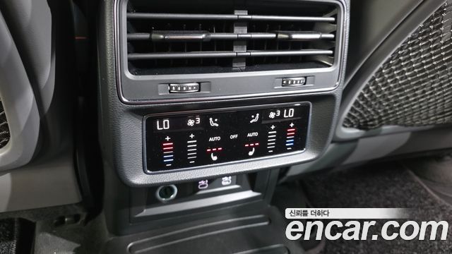 Audi Q8 (4M) 55 TFSI Quattro Premium 2021 — фото 22
