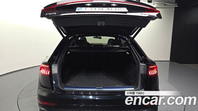 Audi Q8 (4M) 55 TFSI Quattro Premium 2021 — фото 24