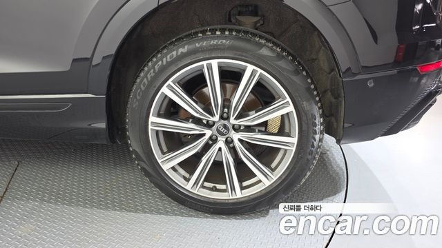 Audi Q8 (4M) 55 TFSI Quattro Premium 2021 — фото 27