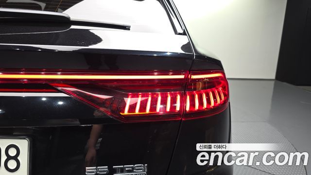 Audi Q8 (4M) 55 TFSI Quattro Premium 2021 — фото 29