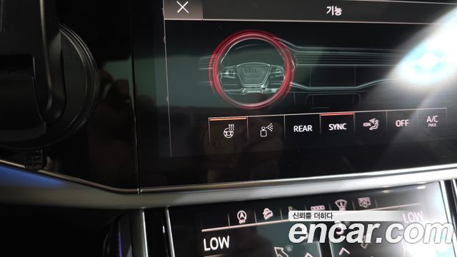 Audi Q8 (4M) 55 TFSI Quattro Premium 2021 — фото 35