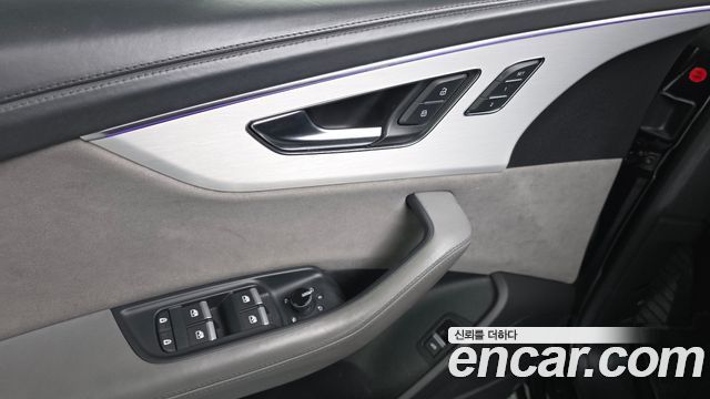 Audi Q8 (4M) 55 TFSI Quattro Premium 2021 — фото 39