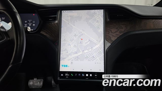 Tesla Model X 100D 2019 — фото 12