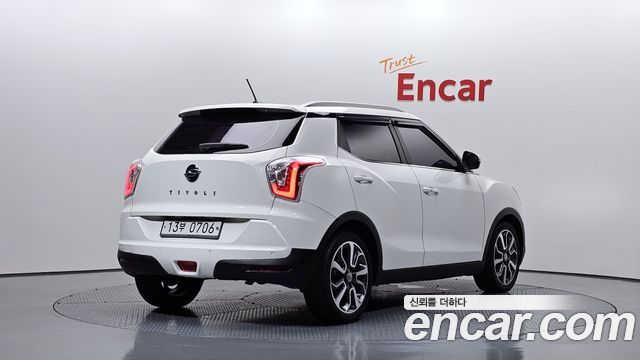KG Mobility (SsangYong) Tivoli LX 2WD DLX 2016 — фото 2