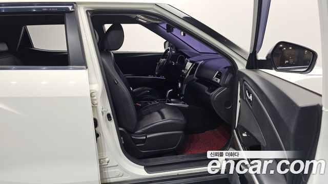 KG Mobility (SsangYong) Tivoli LX 2WD DLX 2016 — фото 11