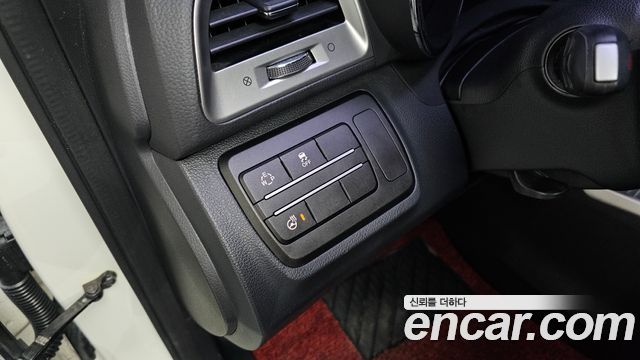KG Mobility (SsangYong) Tivoli LX 2WD DLX 2016 — фото 19