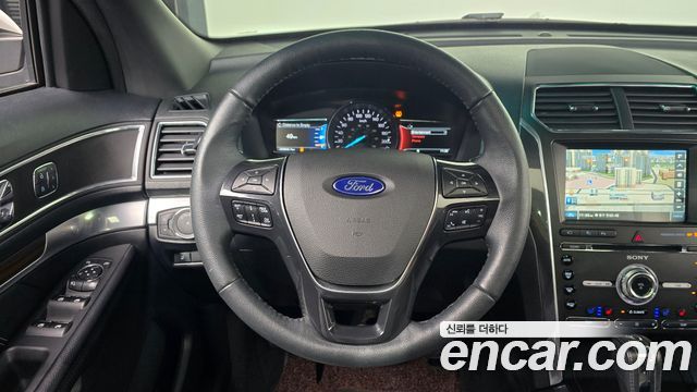 Ford Explorer 2.3 Limited 4WD 5th 2016 — фото 17