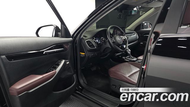 Kia Seltos Diesel 1.6 2WD Noblesse 2020 — фото 10