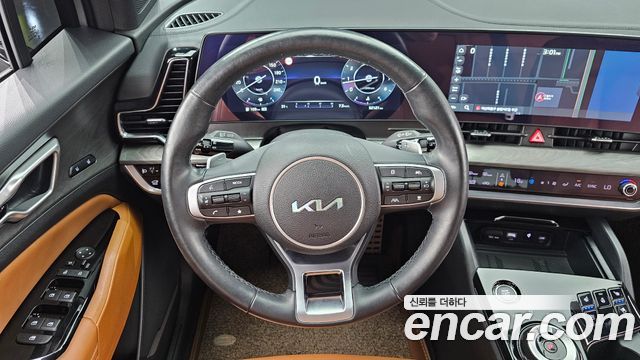 Kia Sportage (V) LPG 2.0 2WD Signature 2023 — фото 13
