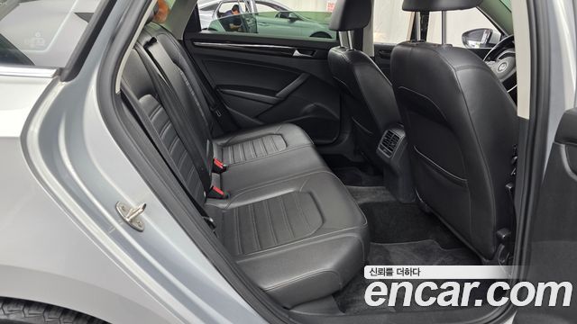 Volkswagen Passat 1.8 TSI B7 2015 — фото 12