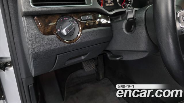 Volkswagen Passat 1.8 TSI B7 2015 — фото 18