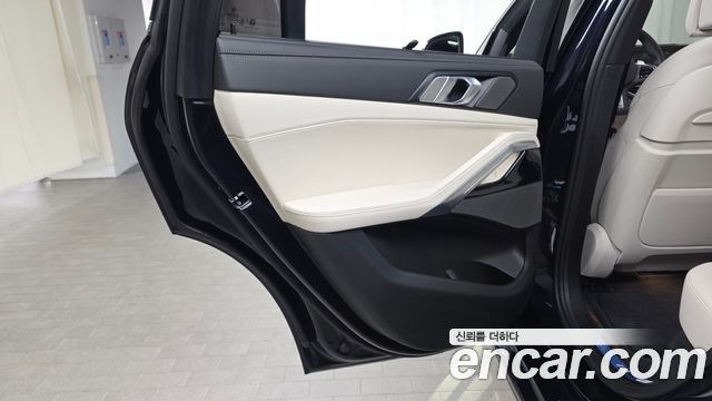 BMW X6 (G06) xDrive40d M Sport Online Exclusive 2026 — фото 25