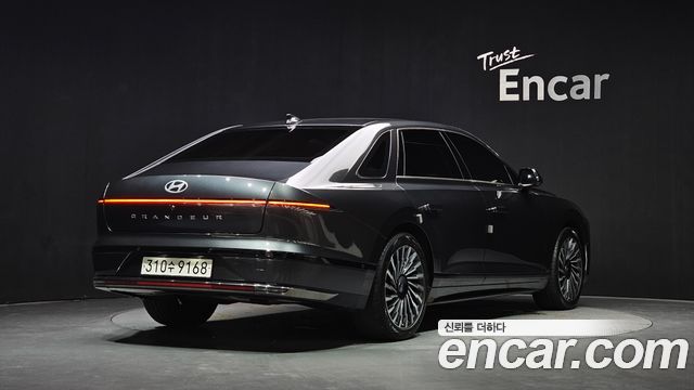 Hyundai Grandeur (GN7) 2,5 Gasoline 2WD Calligraphy 2023 — фото 2