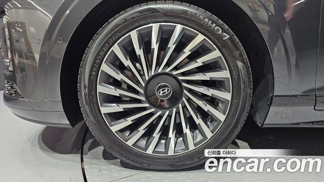 Hyundai Grandeur (GN7) 2,5 Gasoline 2WD Calligraphy 2023 — фото 5