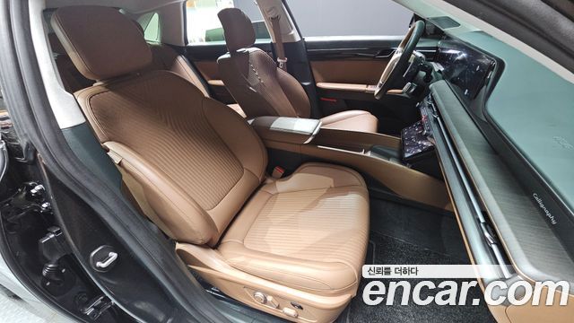 Hyundai Grandeur (GN7) 2,5 Gasoline 2WD Calligraphy 2023 — фото 11