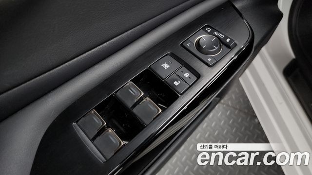 Lexus ES300h (VII) Executive 2023 — фото 16