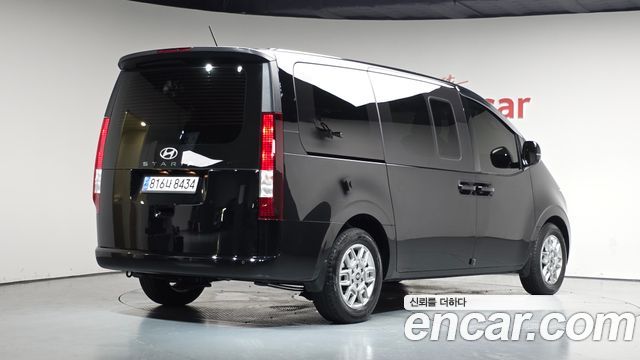 Hyundai Staria HEV 1.6 Cargo 5-Seater Modern 2025 — фото 2
