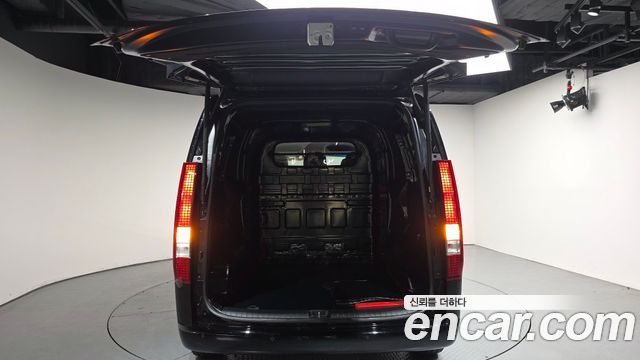 Hyundai Staria HEV 1.6 Cargo 5-Seater Modern 2025 — фото 27