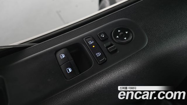 Hyundai Staria HEV 1.6 Cargo 5-Seater Modern 2025 — фото 30