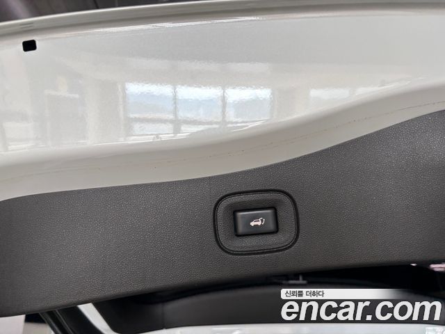 Renault Korea QM6 2.0 LPe RE Signature 2WD 2022 — фото 18