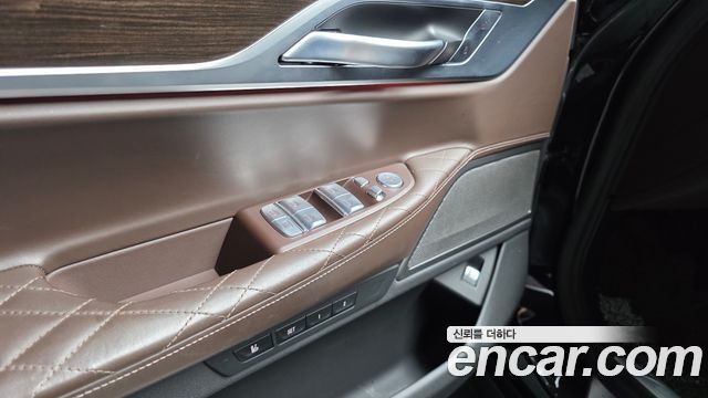 BMW 7 Series (G11) 740d xDrive Design Pure Excellence 2021 — фото 18