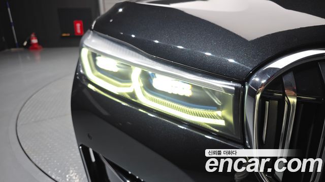BMW 7 Series (G11) 740d xDrive Design Pure Excellence 2021 — фото 22