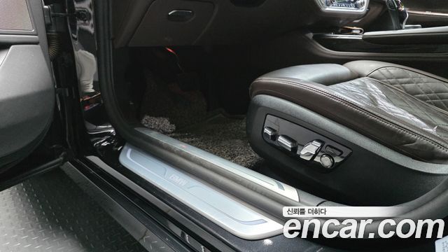 BMW 7 Series (G11) 740d xDrive Design Pure Excellence 2021 — фото 34