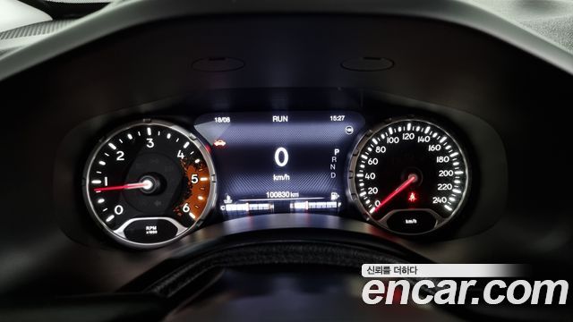 Jeep Renegade 2.0 Diesel Limited AWD 2015 — фото 8
