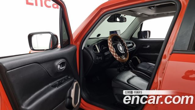 Jeep Renegade 2.0 Diesel Limited AWD 2015 — фото 10