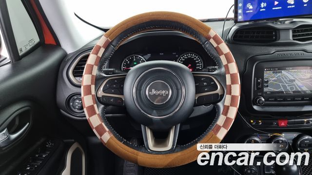 Jeep Renegade 2.0 Diesel Limited AWD 2015 — фото 19