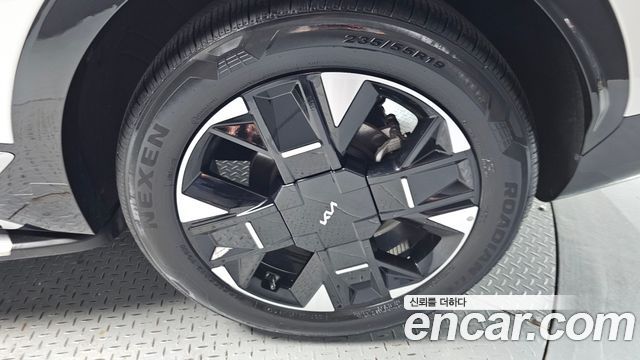 Kia Sportage (V) LPG 2.0 2WD Signature 2025 — фото 21