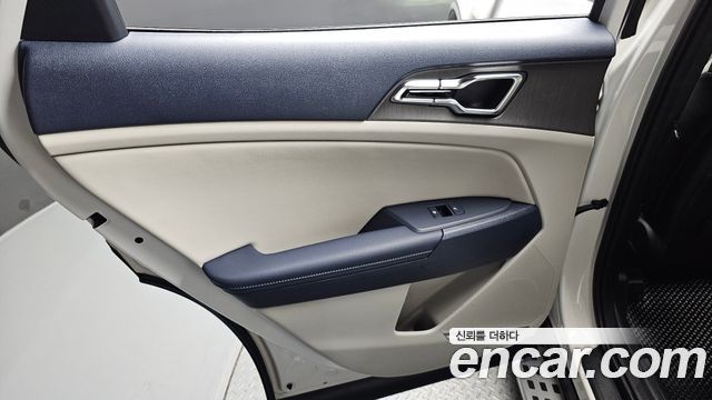 Kia Sportage (V) LPG 2.0 2WD Signature 2025 — фото 25