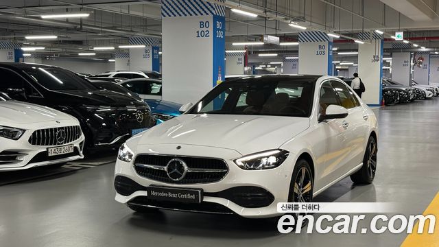 Mercedes-Benz C-Class (W206) C200 Avantgarde