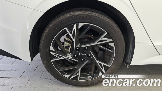 Kia K5 (III) 2.0 Prestige 2024 — фото 5