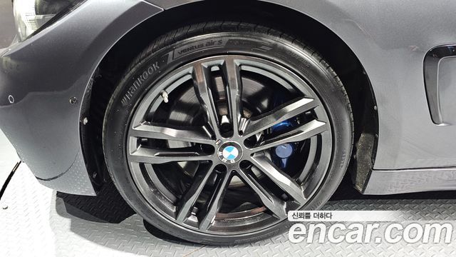 BMW 4 Series (F32) 430i M Sport Convertible 2020 — фото 5