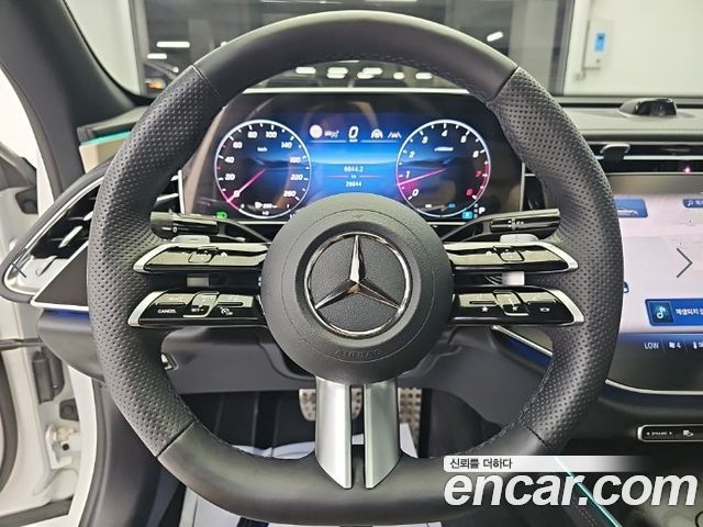 Mercedes-Benz E-Class (W214) E300 4MATIC AMG Line 2025 — фото 10