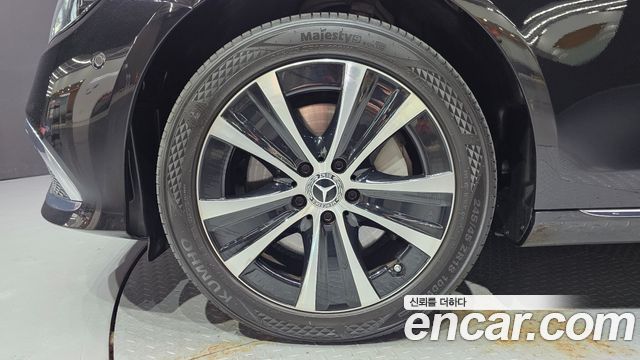 Mercedes-Benz E-Class (W213) E300e 4MATIC Exclusive 2021 — фото 5