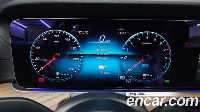 Mercedes-Benz E-Class (W213) E300e 4MATIC Exclusive 2021 — фото 8