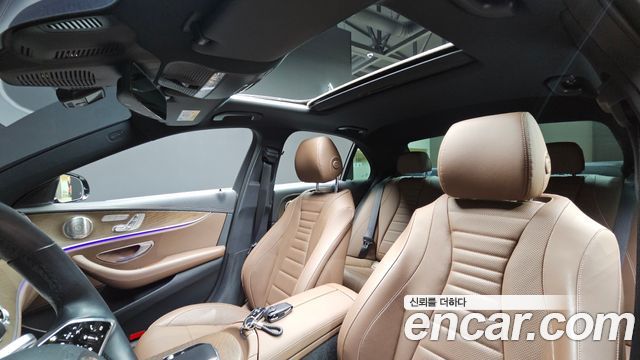 Mercedes-Benz E-Class (W213) E300e 4MATIC Exclusive 2021 — фото 13