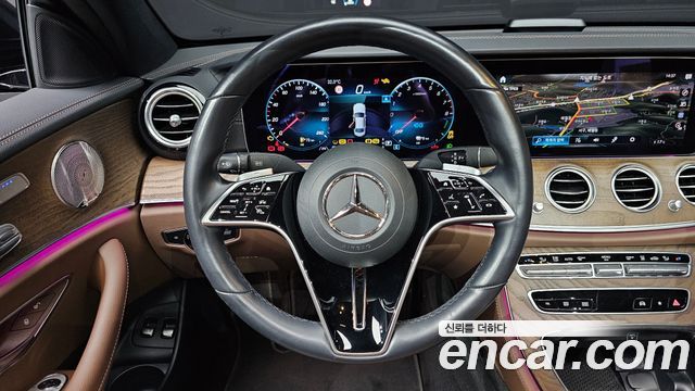 Mercedes-Benz E-Class (W213) E300e 4MATIC Exclusive 2021 — фото 14