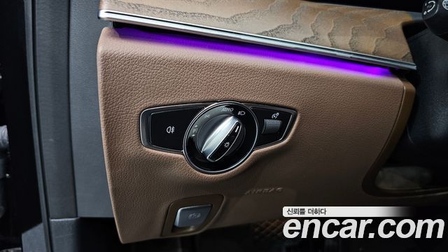 Mercedes-Benz E-Class (W213) E300e 4MATIC Exclusive 2021 — фото 33
