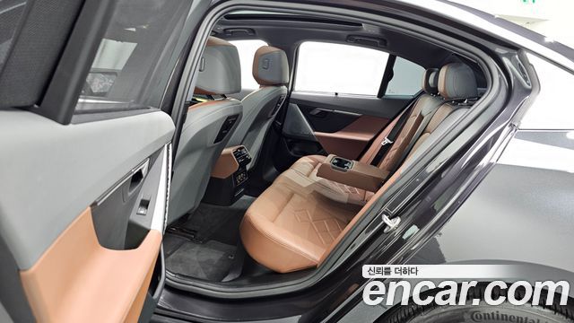 BMW 5 Series (G60) 530i xDrive 2024 — фото 17