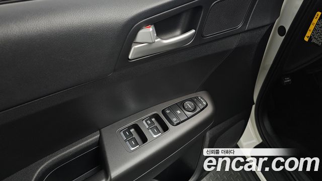 Kia Sportage The Bold Gasoline Prestige 2020 — фото 31