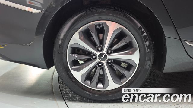 Kia K8 Hybrid Noblesse 2022 — фото 5