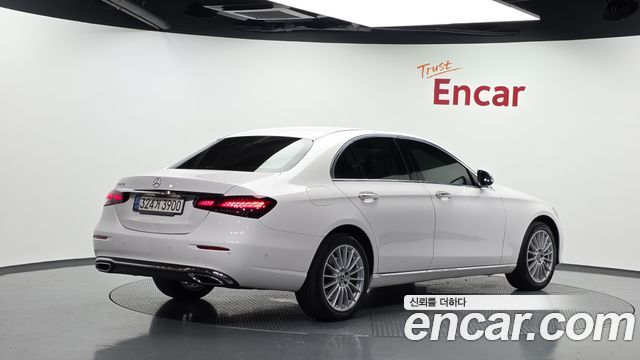 Mercedes-Benz E-Class (W213) E250 Exclusive 2021 — фото 2