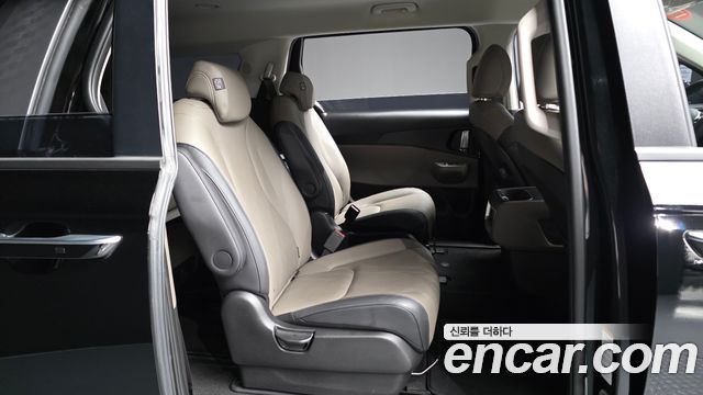 Kia Carnival (IV) Diesel 9-Seater Prestige 2025 — фото 12