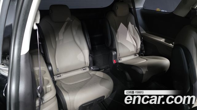 Kia Carnival (IV) Diesel 9-Seater Prestige 2025 — фото 13