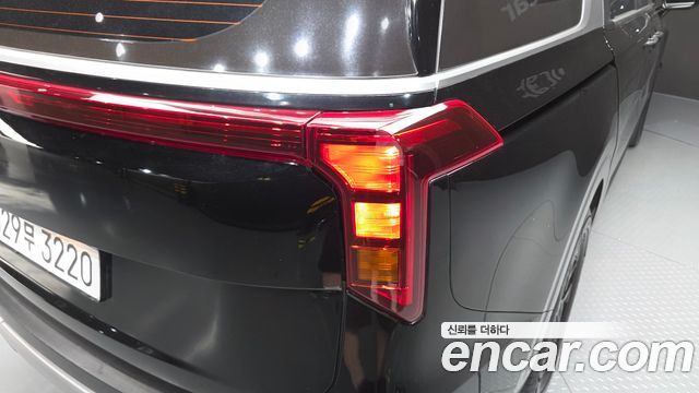Kia Carnival (IV) Diesel 9-Seater Prestige 2025 — фото 23