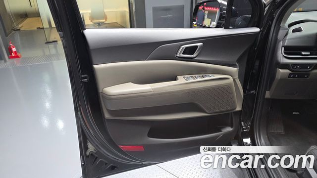 Kia Carnival (IV) Diesel 9-Seater Prestige 2025 — фото 25