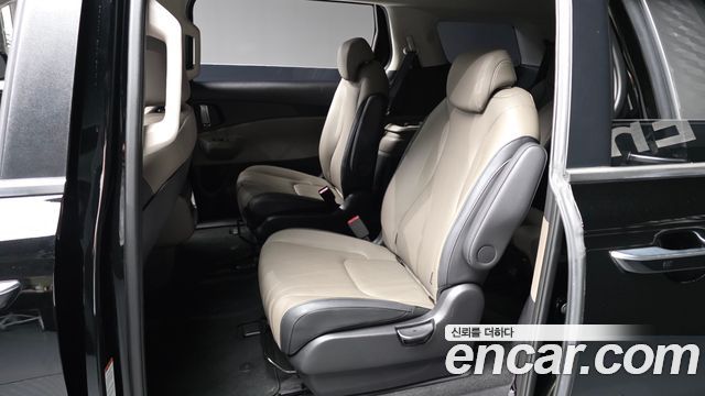 Kia Carnival (IV) Diesel 9-Seater Prestige 2025 — фото 26